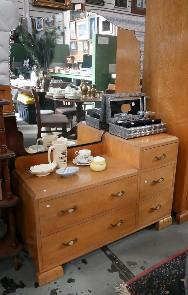 deco  5 drawer mirror back dresser, extensive silvering to mirror H-1540 W-1090 D-450 Image 1++