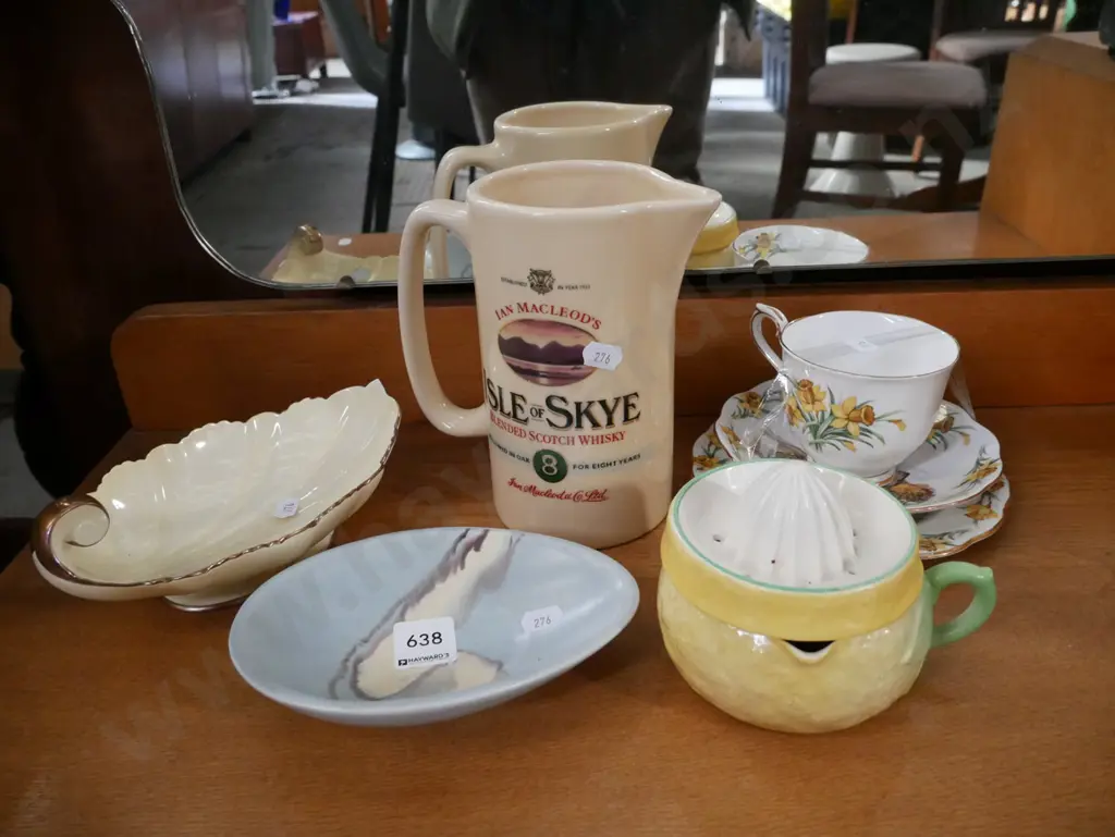 lemon themed lemon squeezer, Carltonware dish, Isle of Sky whisky jug, trio etc Image 1++