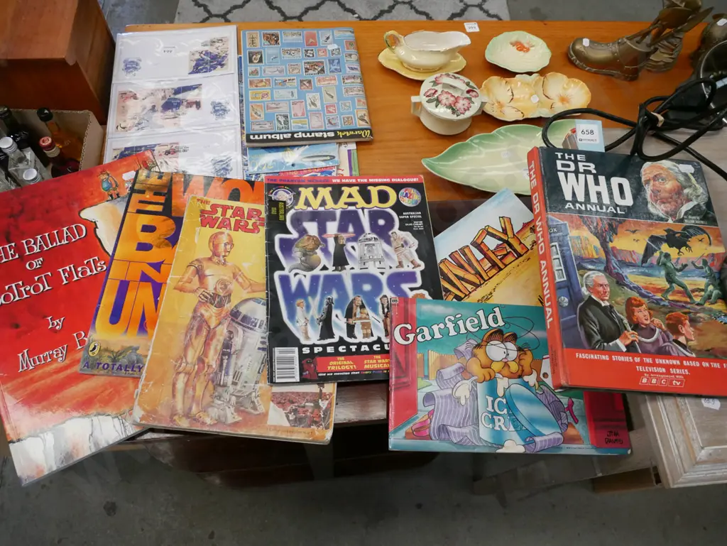 Garfield comic, Dr. Who book, Mad magazine, Footrot Flats, etc. Image 1++