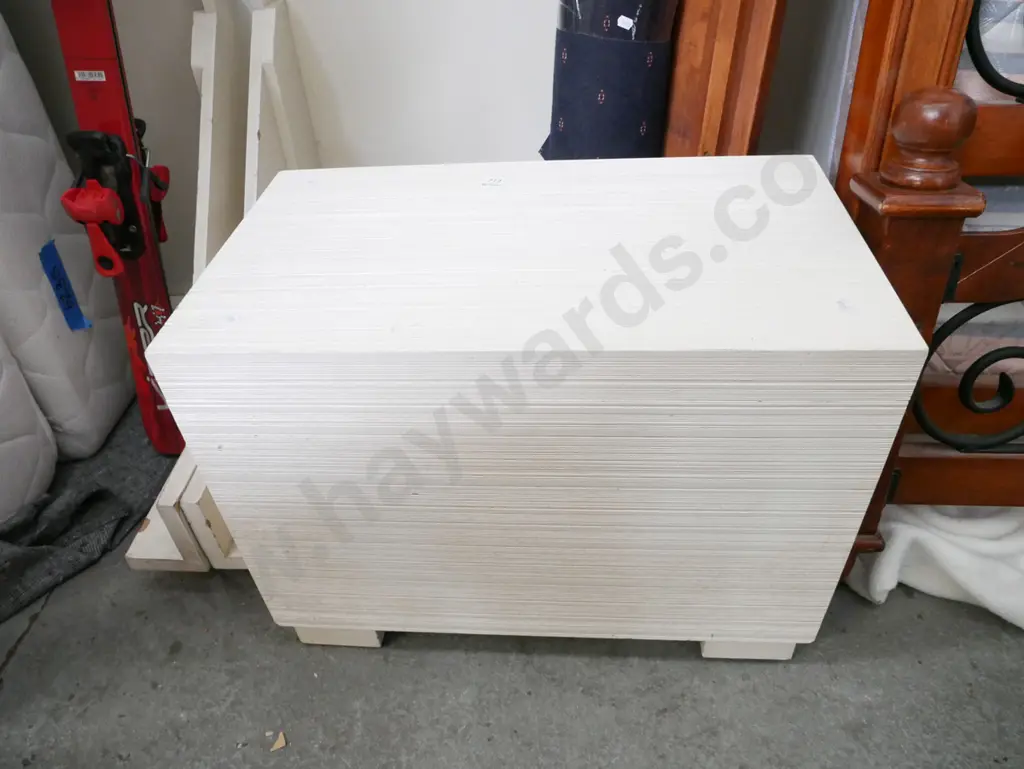 mid-century rimu white painted blanket box Image 1++