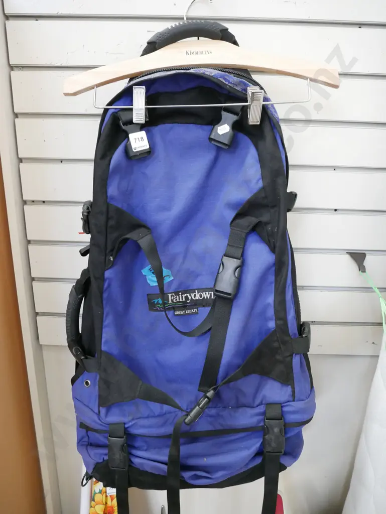 Fairydown Great Escape tramping/travel bag Image 1++