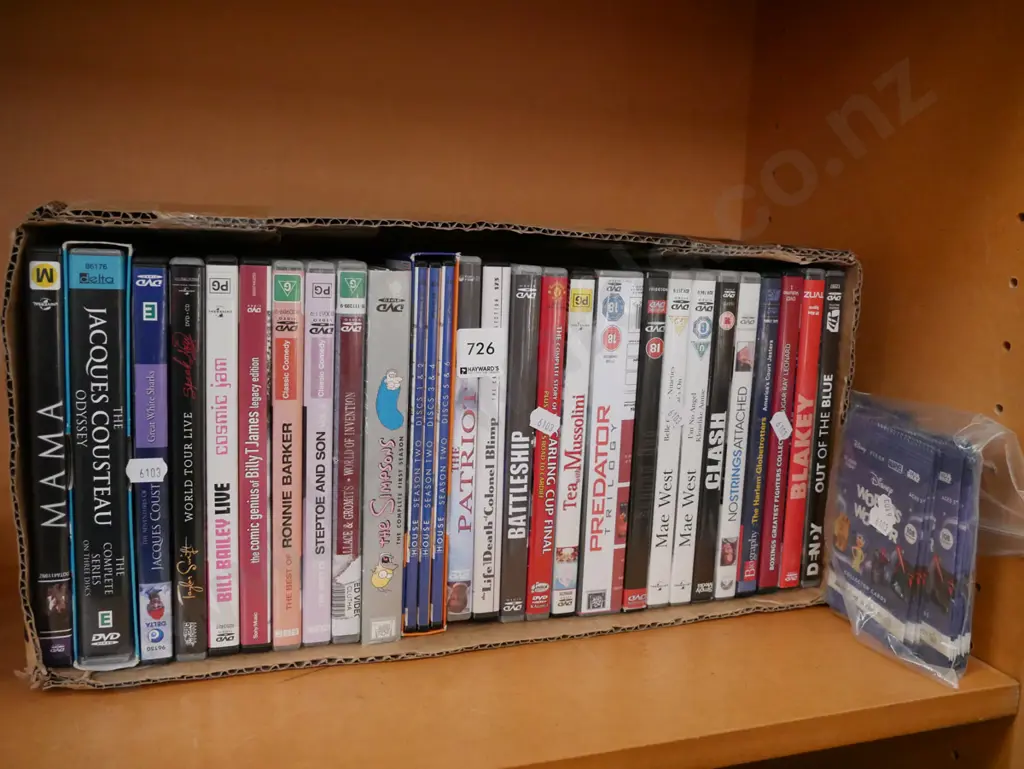 DVDs, Disney collector cards Image 1++