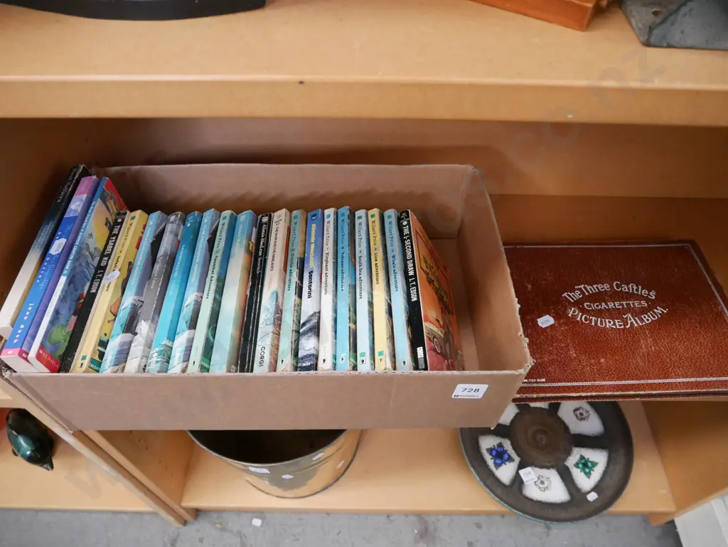 various books etc Image 1++