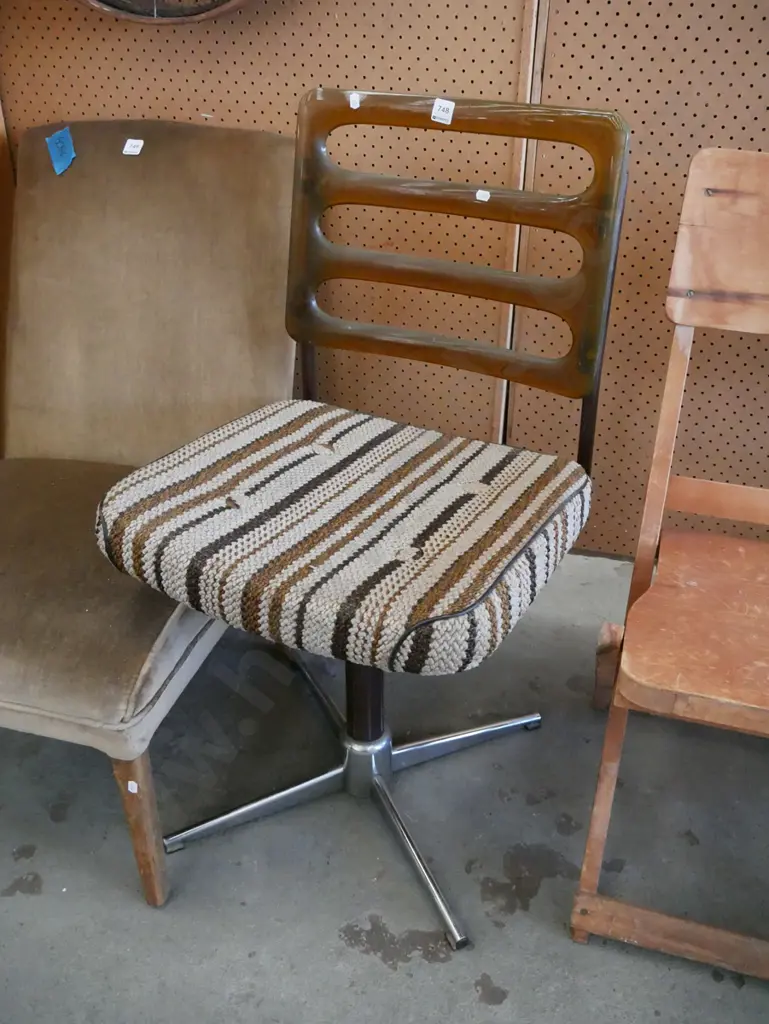 very retro perspex, metal and upholstered office chair Image 1++
