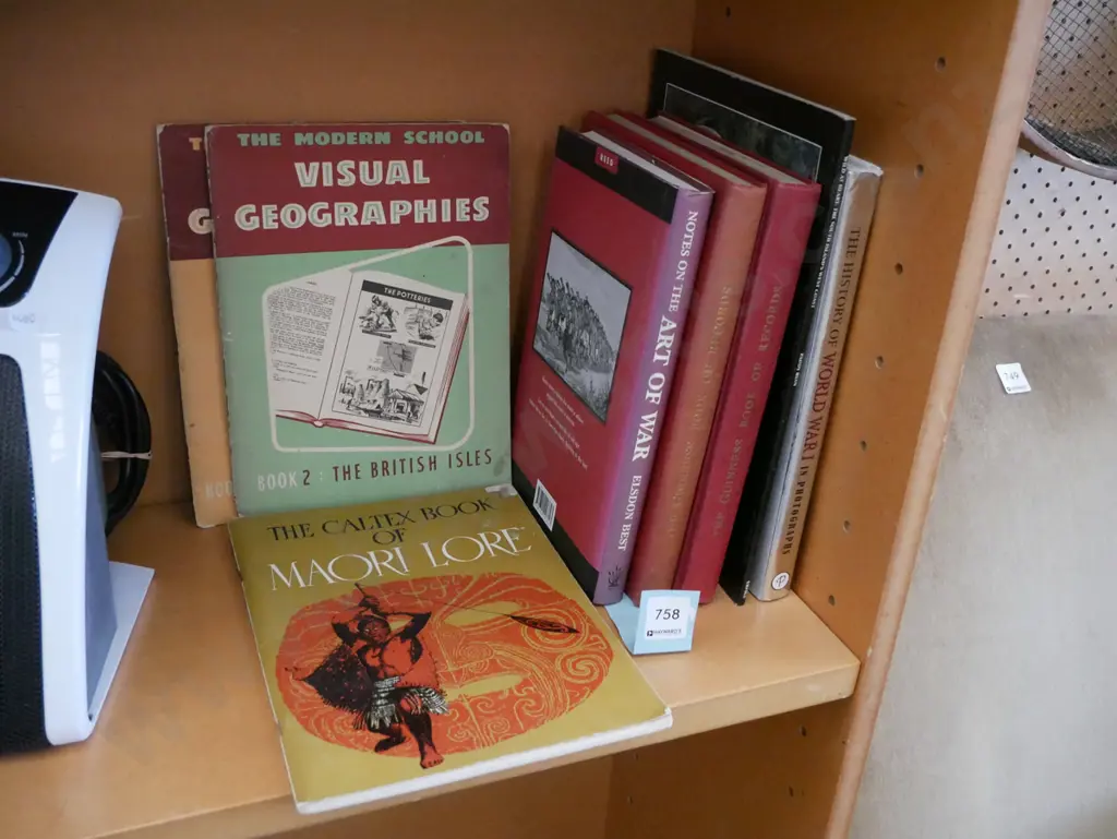 various books Image 1++