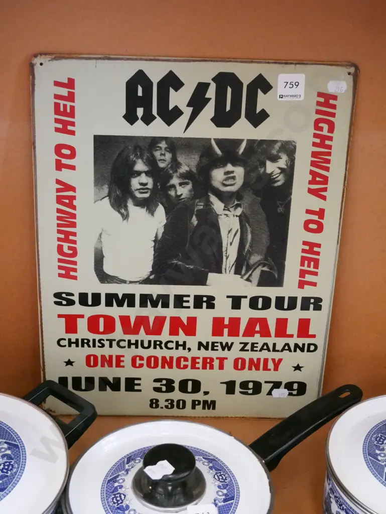 AC/Dc concert print on tin Image 1++