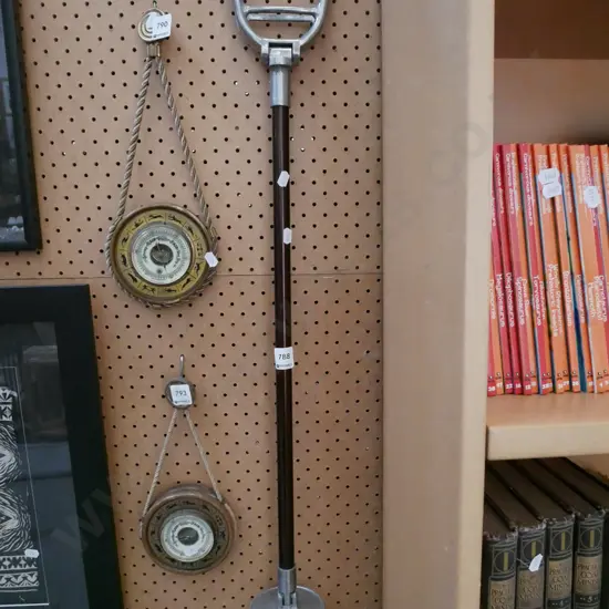 shooting stick
