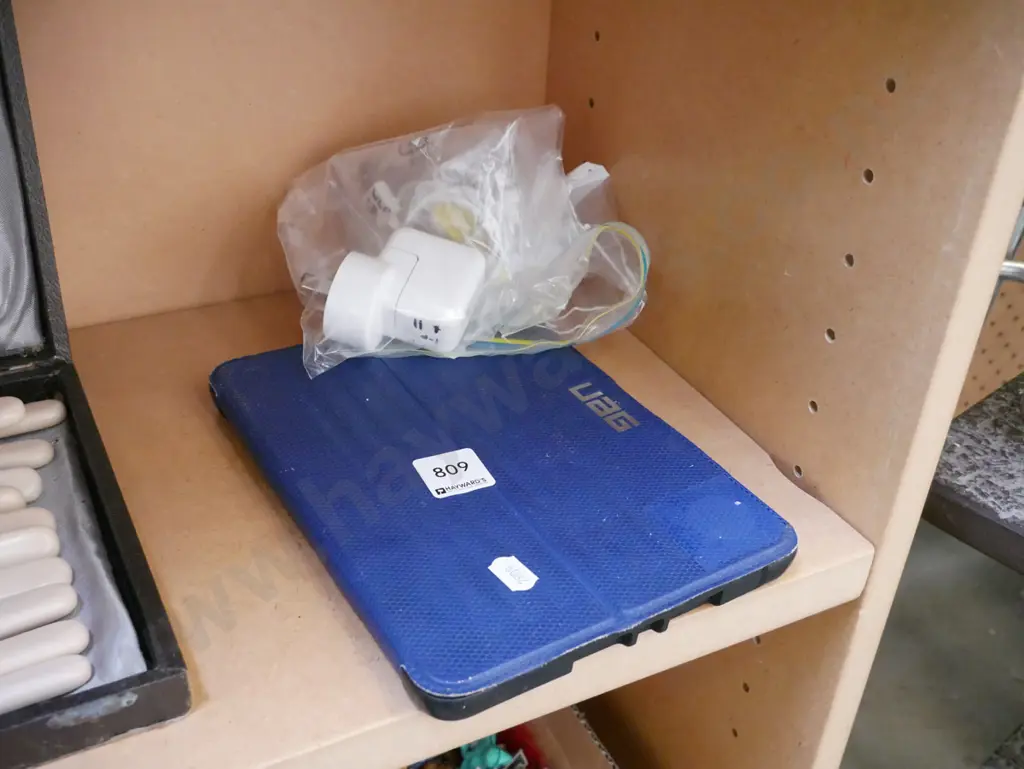 i-pad and charger Image 1++