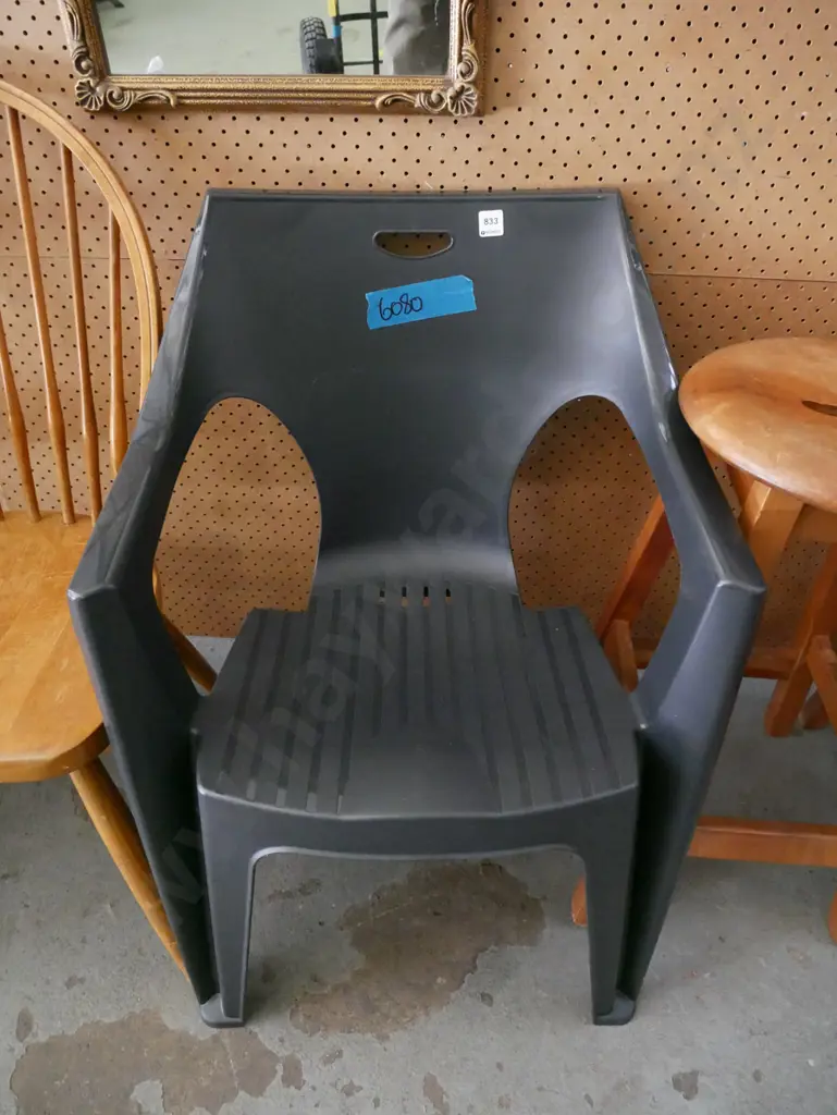 plastic outdoor chair Image 1++