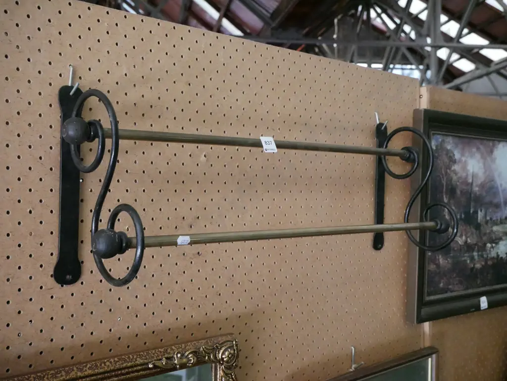metal brass wall mounted towel rail Image 1++
