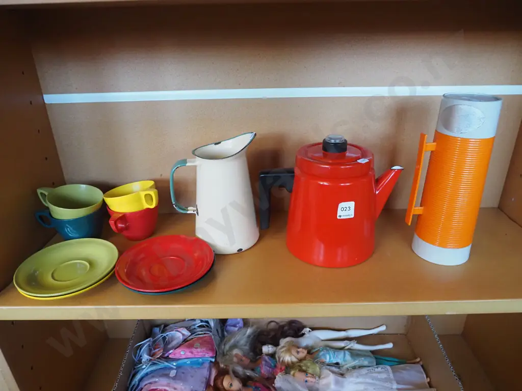 enamel coffee perc, thermos, jug, Duraware - 1 saucer has chip Image 1++