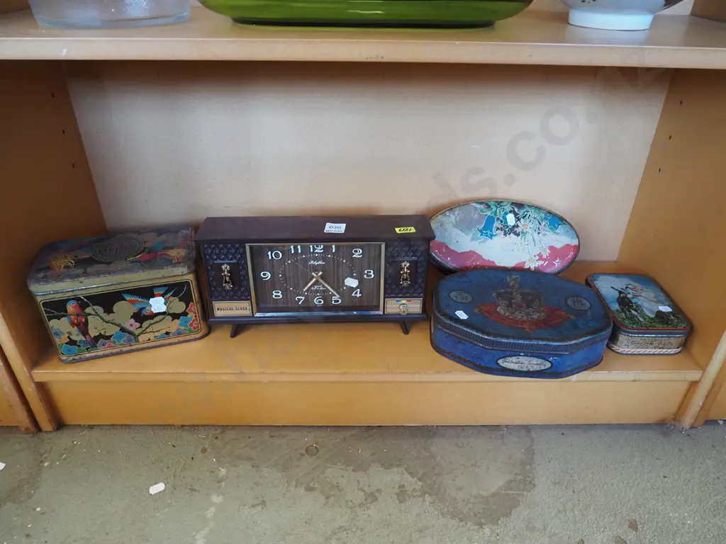 vintage tins, retro musical clock radio Image 1++