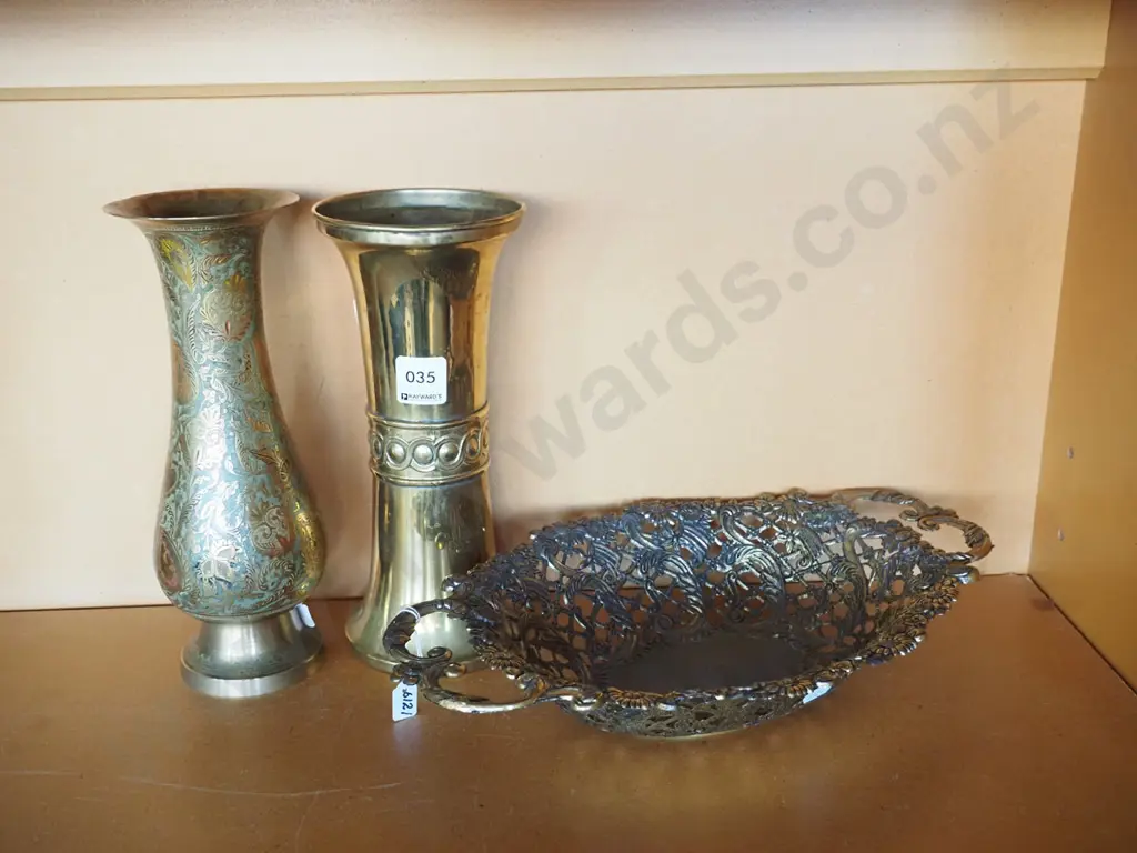 2x brass vases, brass pierced Italian bowl Image 1++