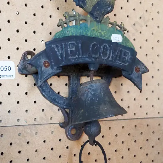 cast iron poultry themed welcome bell