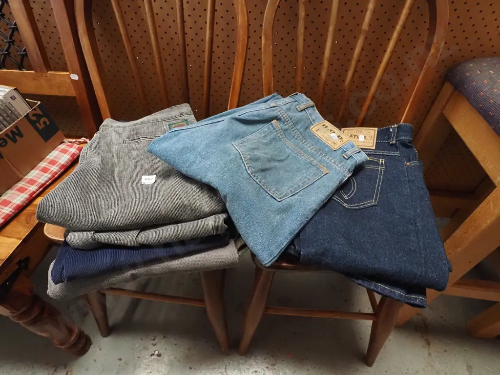 6x pairs of cords and jeans Image 1++