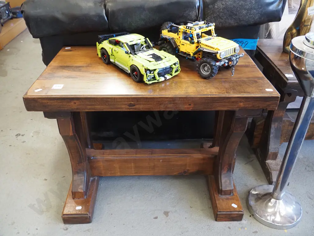 hardwood end table Image 1++