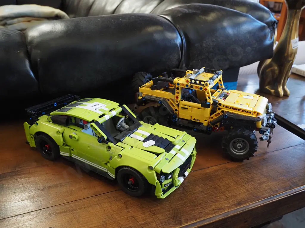 2x Lego Technics vehicles Image 1++