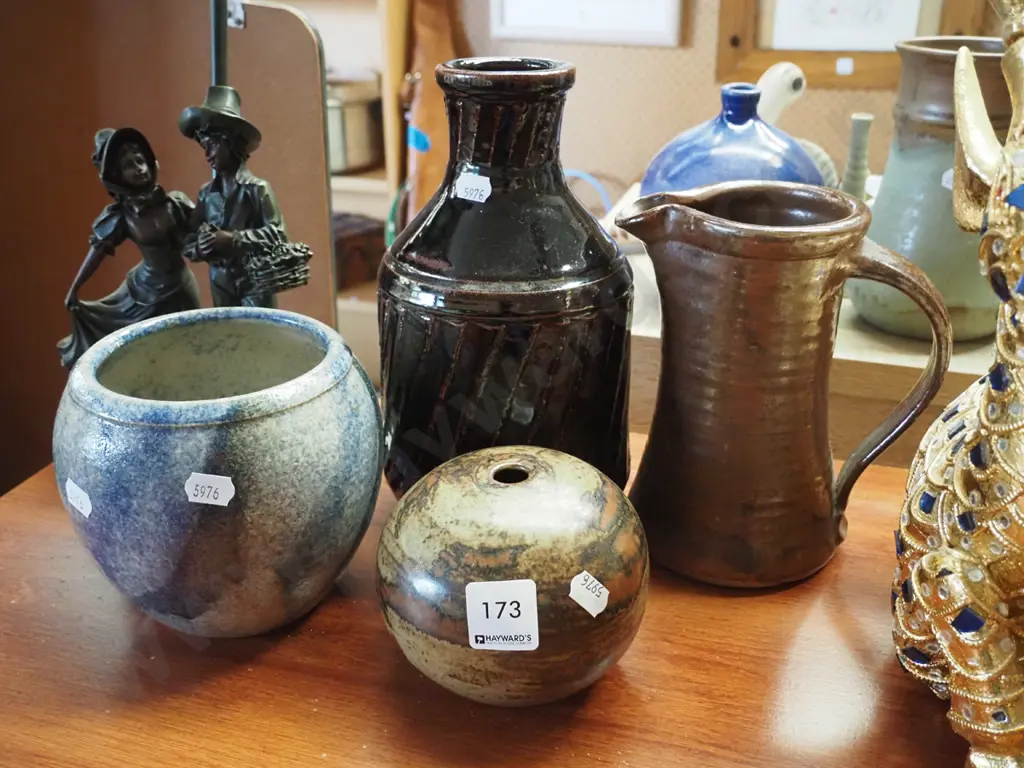 studio jug, bottle, vase and ornament Image 1++