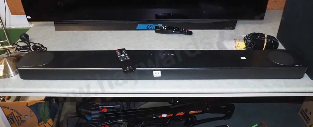 LG sound bar with wireless sub woofer Image 1++
