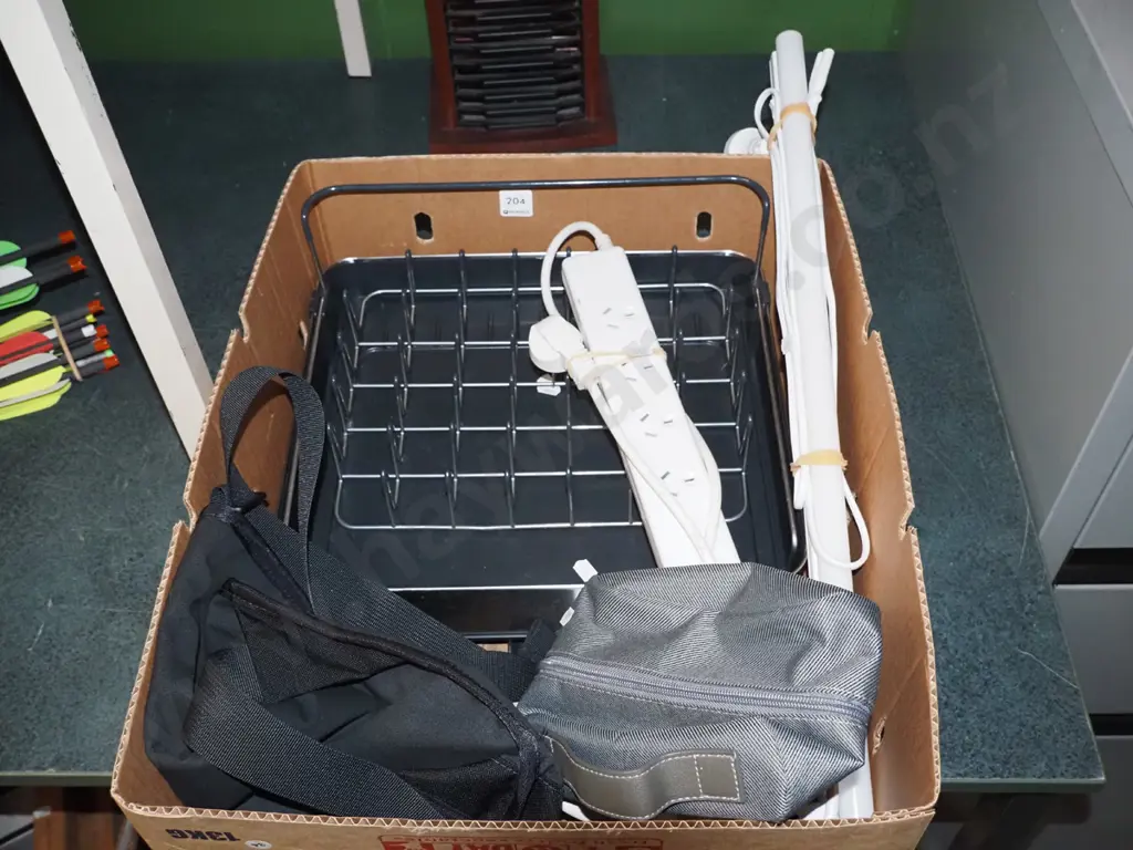 box; multi boxes, small bags, drying rack etc Image 1++