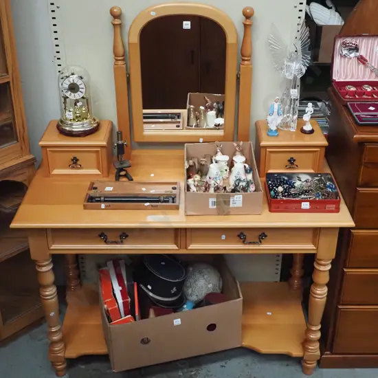 mdf and rimu reproduction colonial mirror back sideboard with turned legs