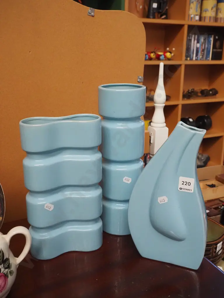 3x modern Teal Ceramic vases H-310 Image 1++