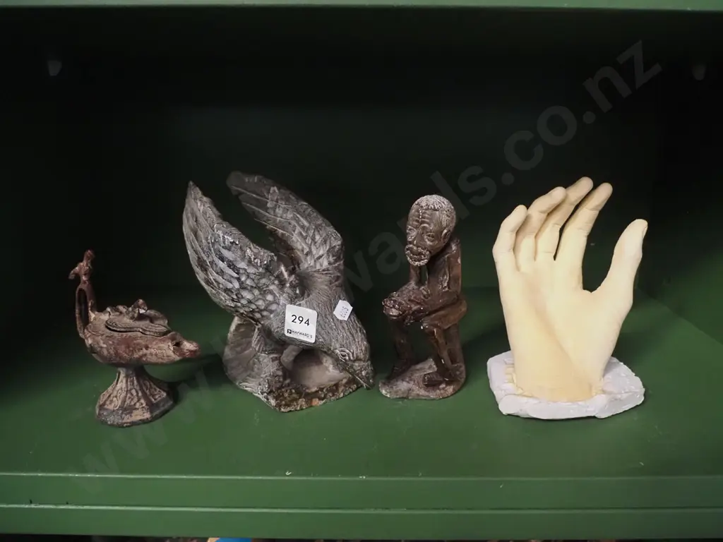 figurines, plaster hand Image 1++