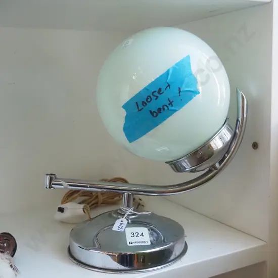 deco table lamp - missing parts, needs attention