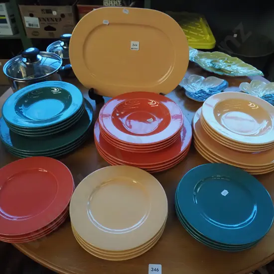 assorted Italian coloured plates, bowls, ashet 