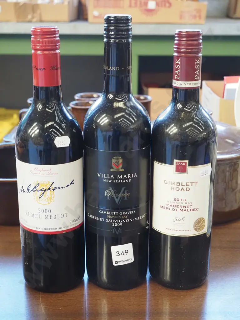 3x bottles of merlot Image 1++