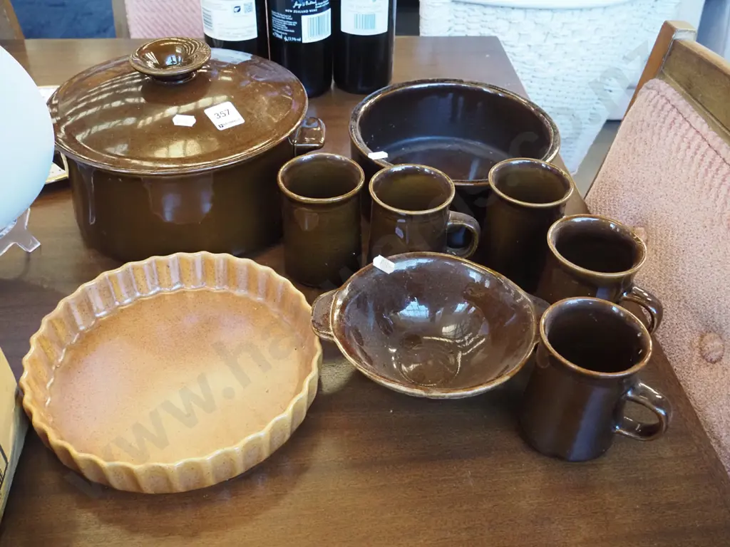 Temuka casserole, cups, bowl etc Image 1++