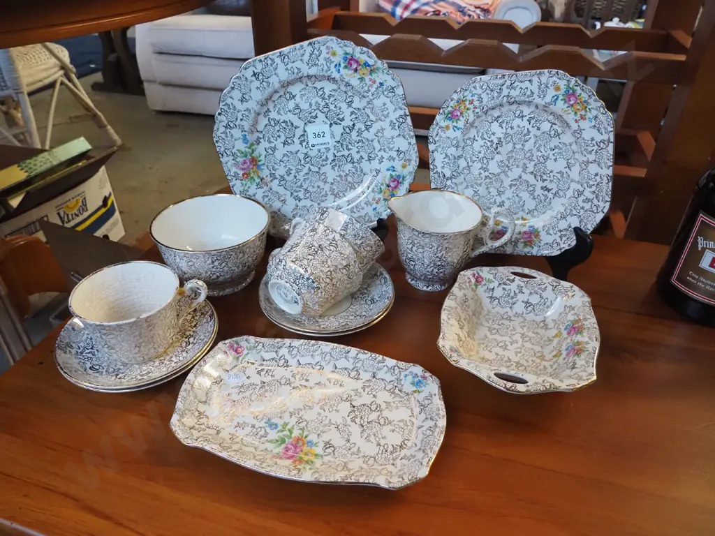 Nelson Ware trios, creamer, sugar plates Image 1++