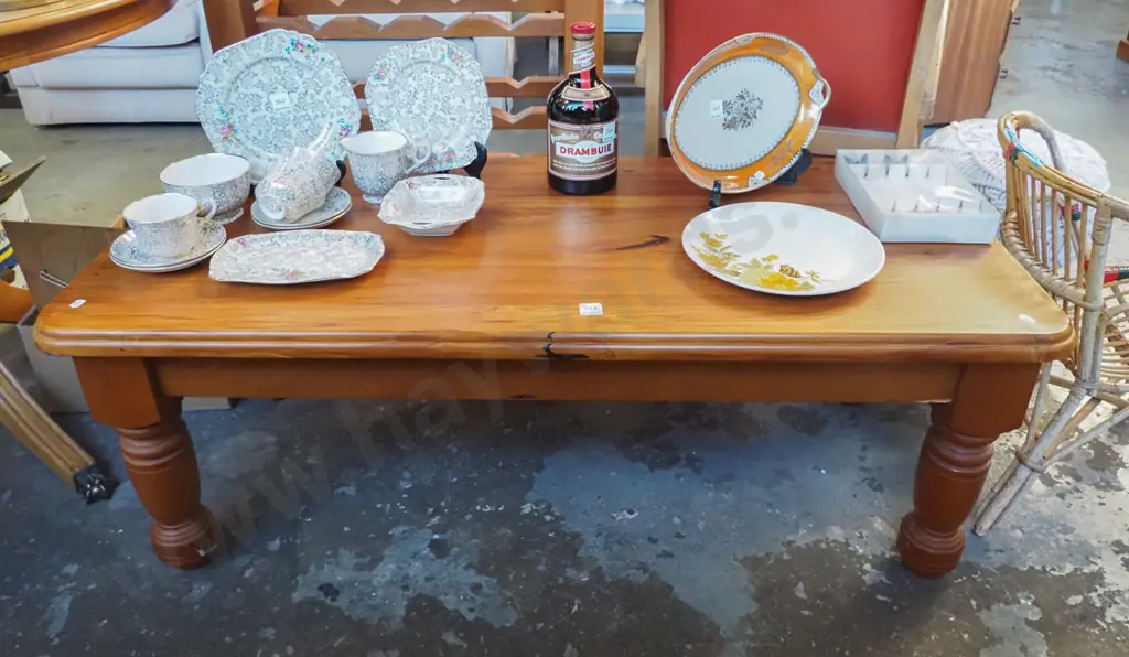 recycled rimu turned leg coffee table H-440 W-1200 D-540 Image 1++