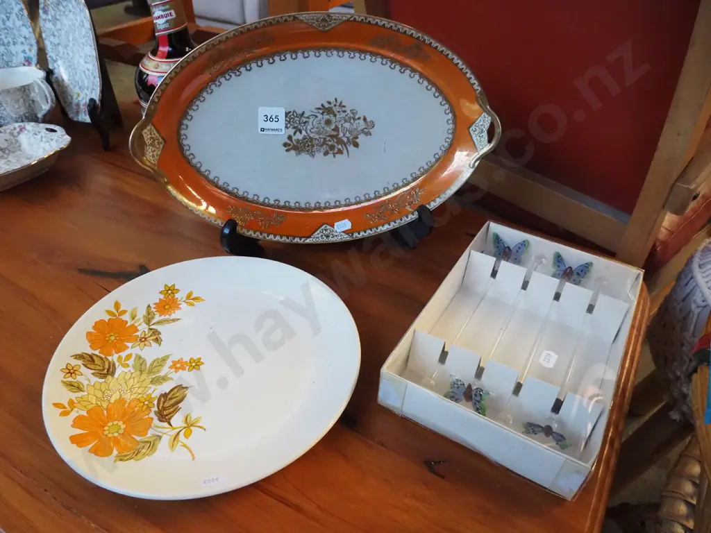 ashet, glass swizzle sticks, Crown Lynn fragrance dinner plate Image 1++