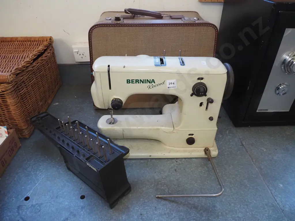 Bernina Record sewing machine Image 1++