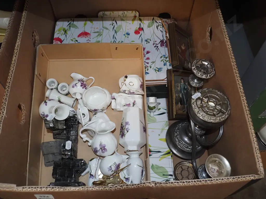 box; placemats, candelabra/vase, various miniatures Image 1++