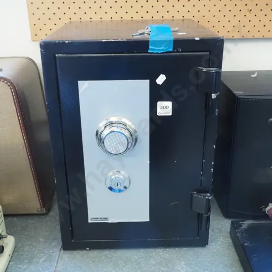 Sandleford safe - H-425 W-300 D-350