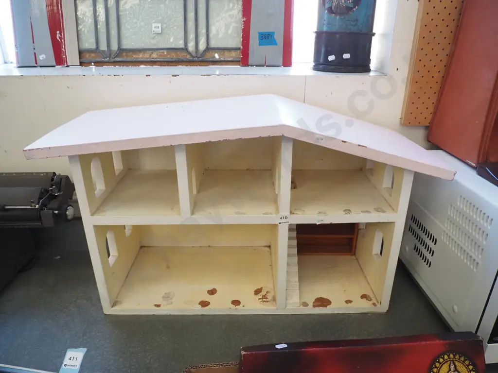 wooden dollshouse H-450 Image 1++