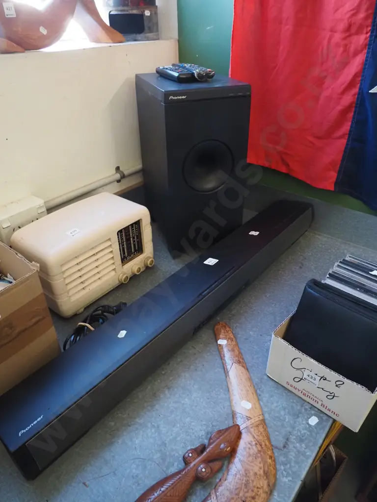 Pioneer sound bar, sub woofer Image 1++