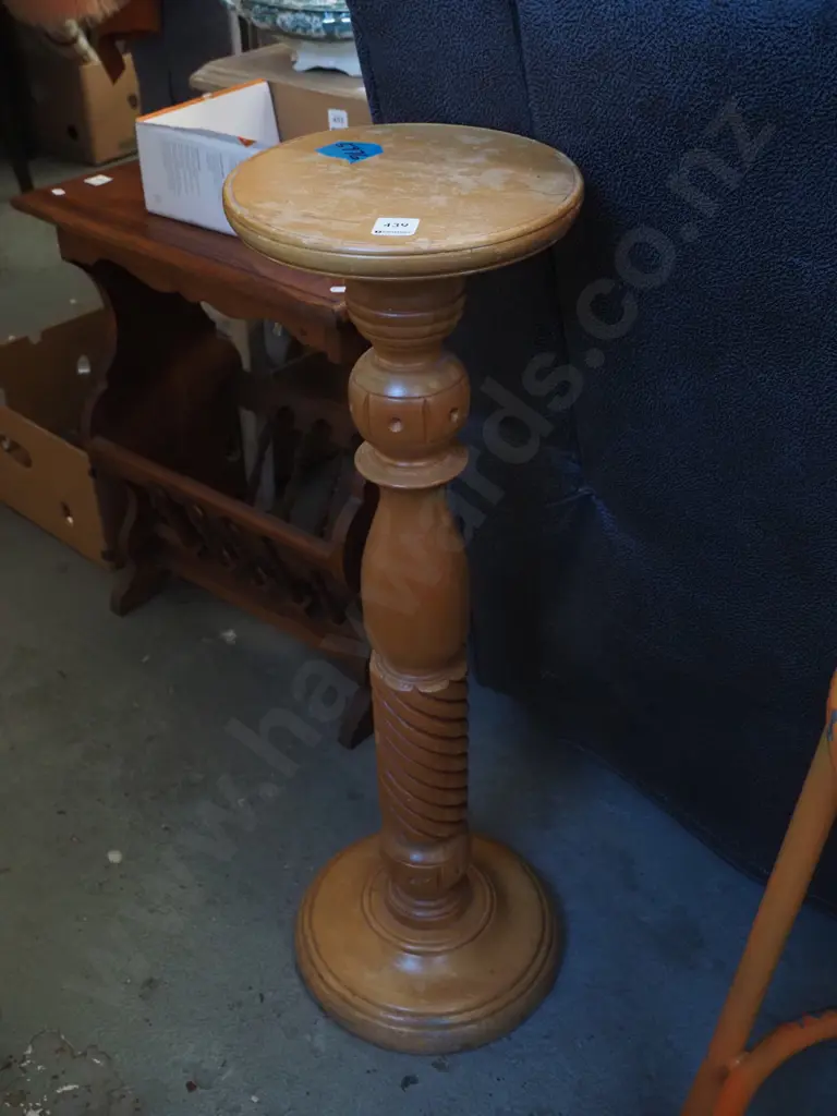 turned wood jardiniere stand H-780 W-440 Image 1++