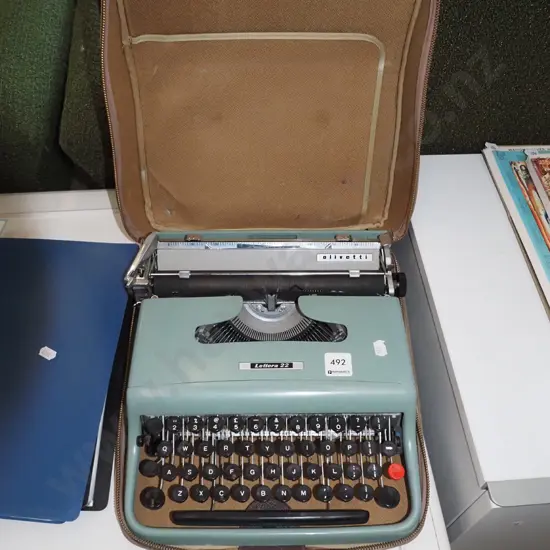 Olivetti Lettera typewriter