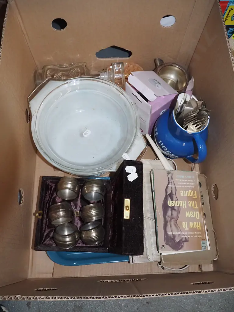 box; retro pyrex dish, napkin rings etc Image 1++