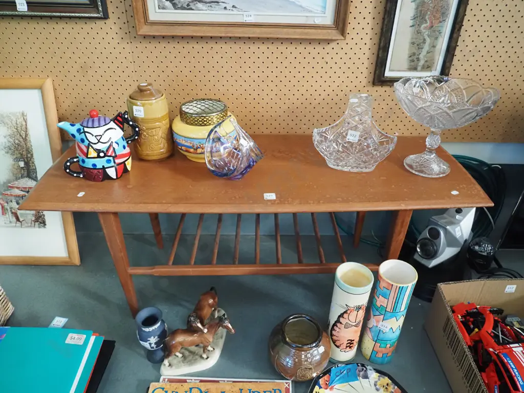mid-century coffee table with dowel magazine rack - varnish needs attention H-410 W-1050 D-400 Image 1++