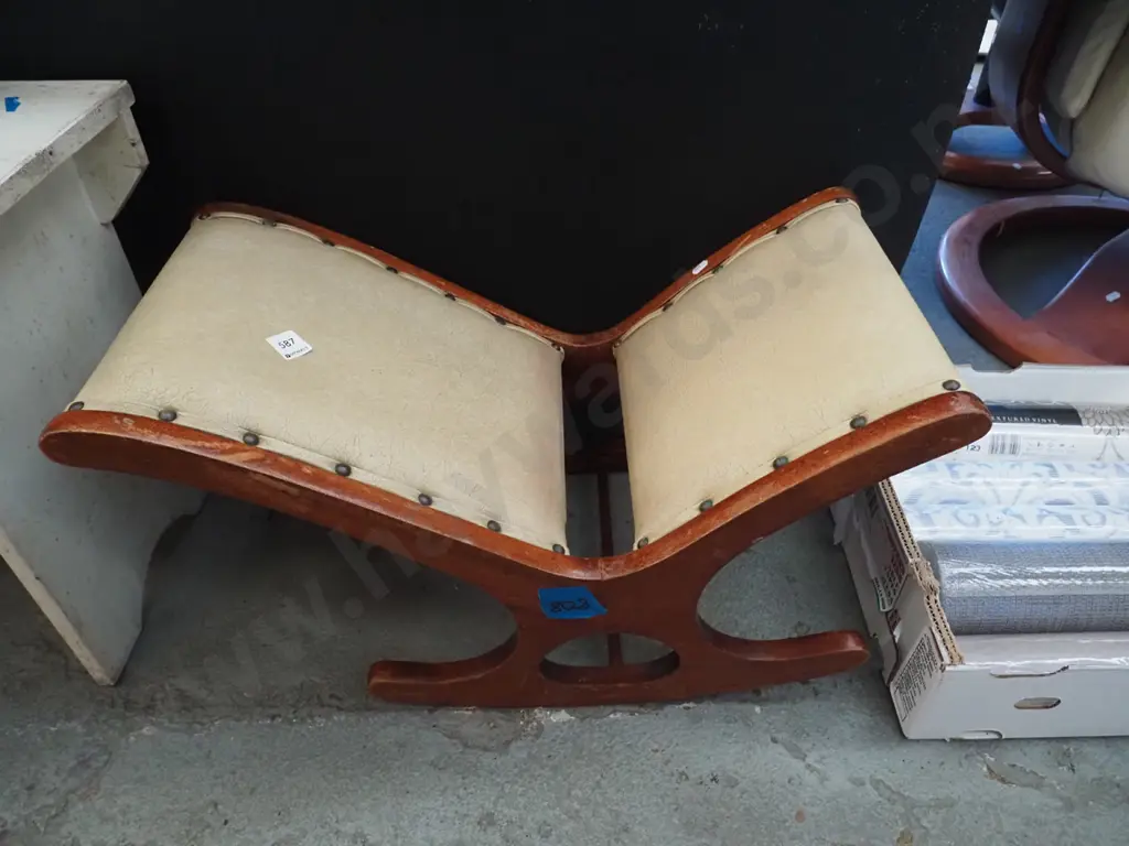 vinyl rocking footstool Image 1++