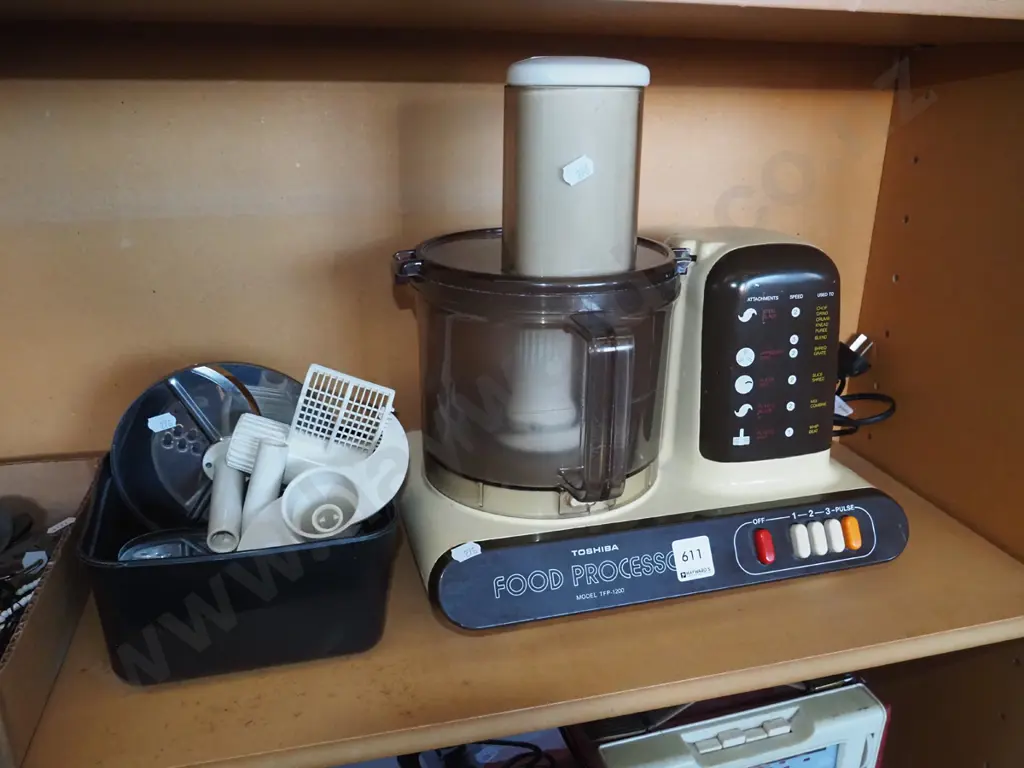 Toshiba food processor and accessories Image 1++
