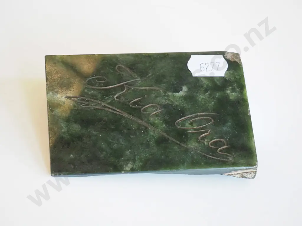 polished green stone - Kia Ora Image 1++