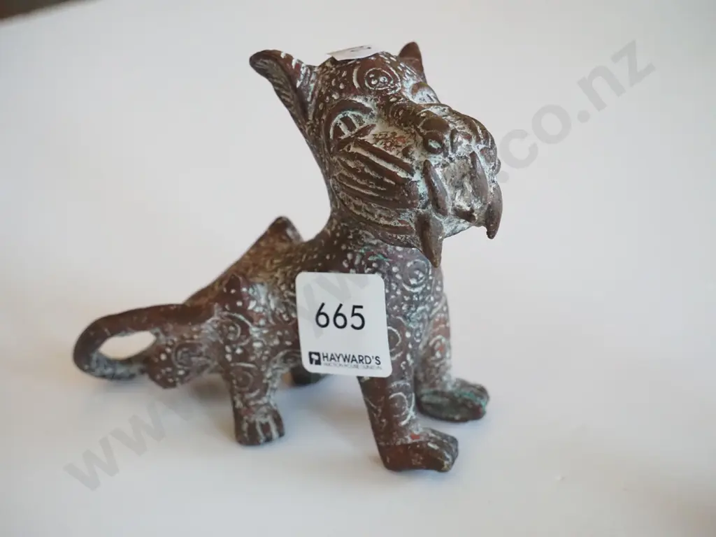 small cast metal dog figurine Image 1++
