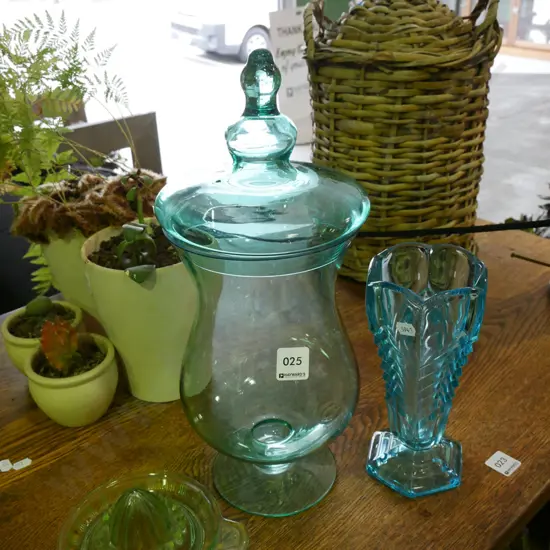 lemon squeezer, blue glass vase, lidded storage canister H-400