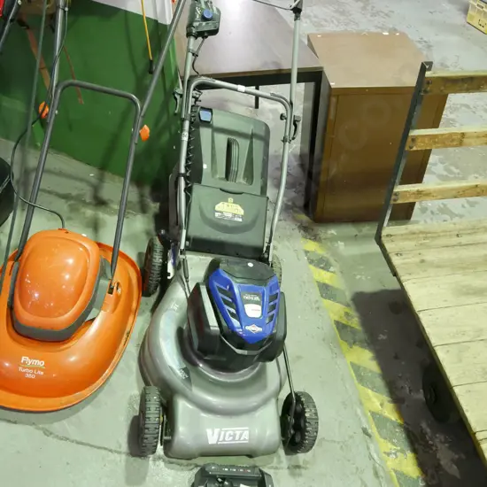 Victor battery powered 82V  lawn mower - battery in office
