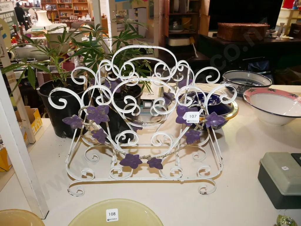 wrought metal retro magazine rack Image 1++